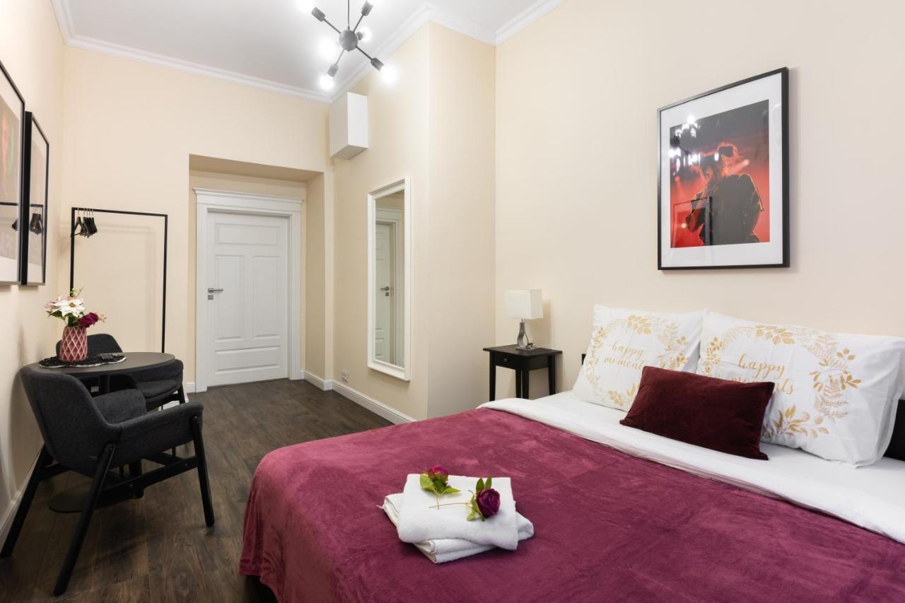 Uroczy Apartament Loretanska Lägenhet Krasków Exteriör bild